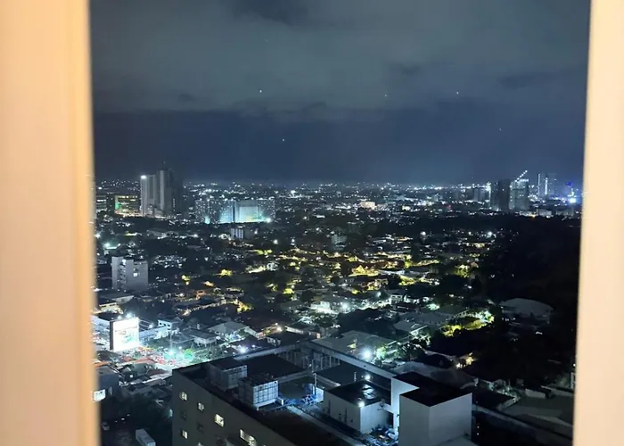 1 Bedroom With Views - Across Sugbo Mercado Aparthotel