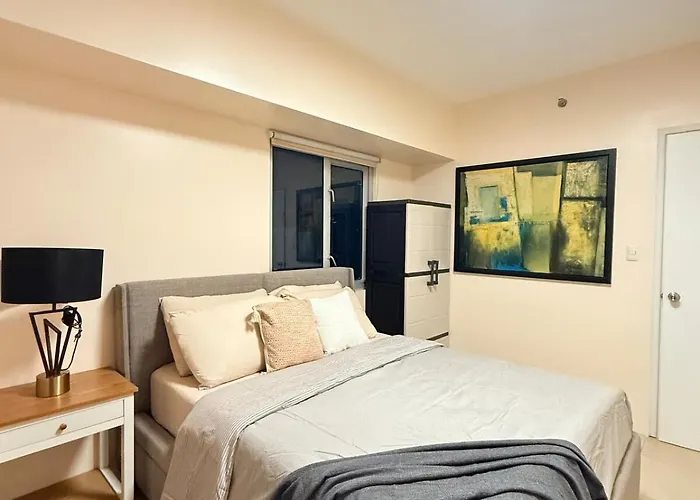 1 Bedroom With Views - Across Sugbo Mercado * Cebu