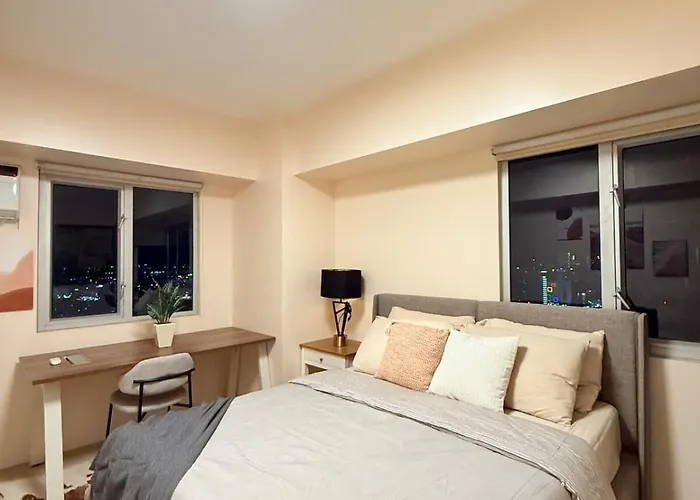 1 Bedroom With Views - Across Sugbo Mercado